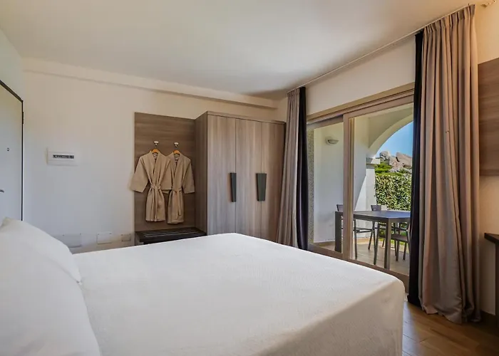 Your Lovely And Elegant With Garden Sea View Hébergement de vacances La Maddalena (Sassari)
