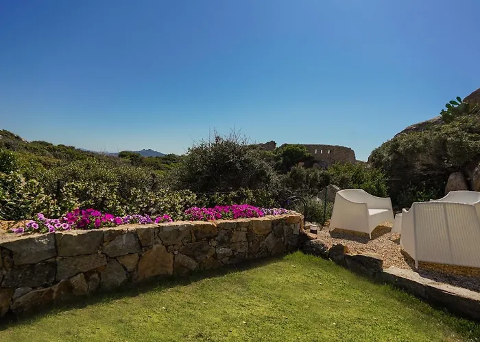 Hébergement de vacances Your Lovely And Elegant With Garden Sea View