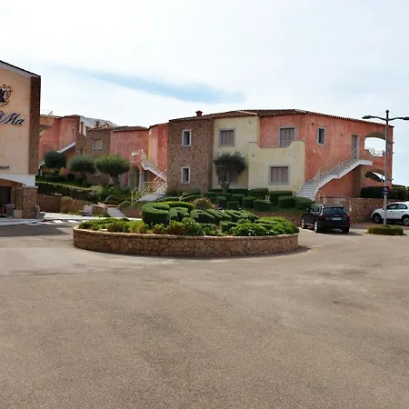 Nyaraló Your Lovely And Elegant With Garden Sea View La Maddalena