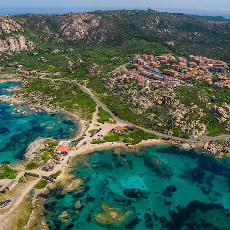 Сasa de vacaciones Your Lovely And Elegant With Garden Sea View La Maddalena (Sassari)