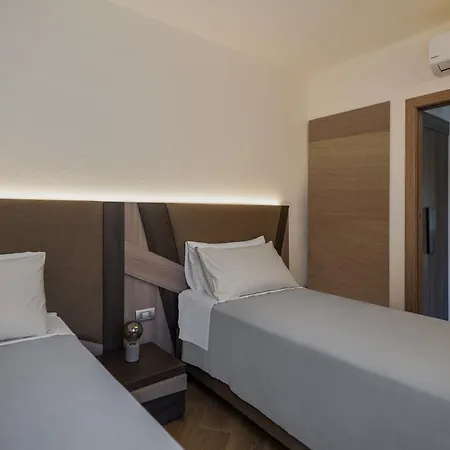 Your Lovely And Elegant With Garden Sea View Holiday home