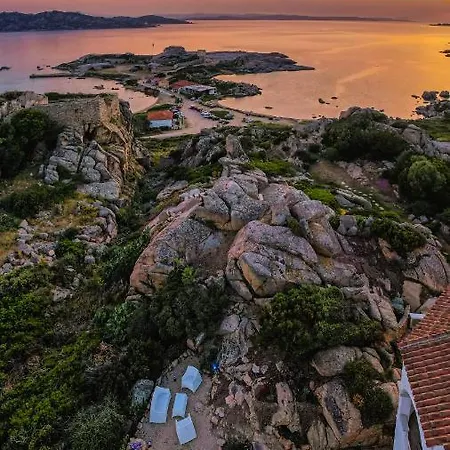Your Lovely And Elegant With Garden Sea View * La Maddalena (Sassari)